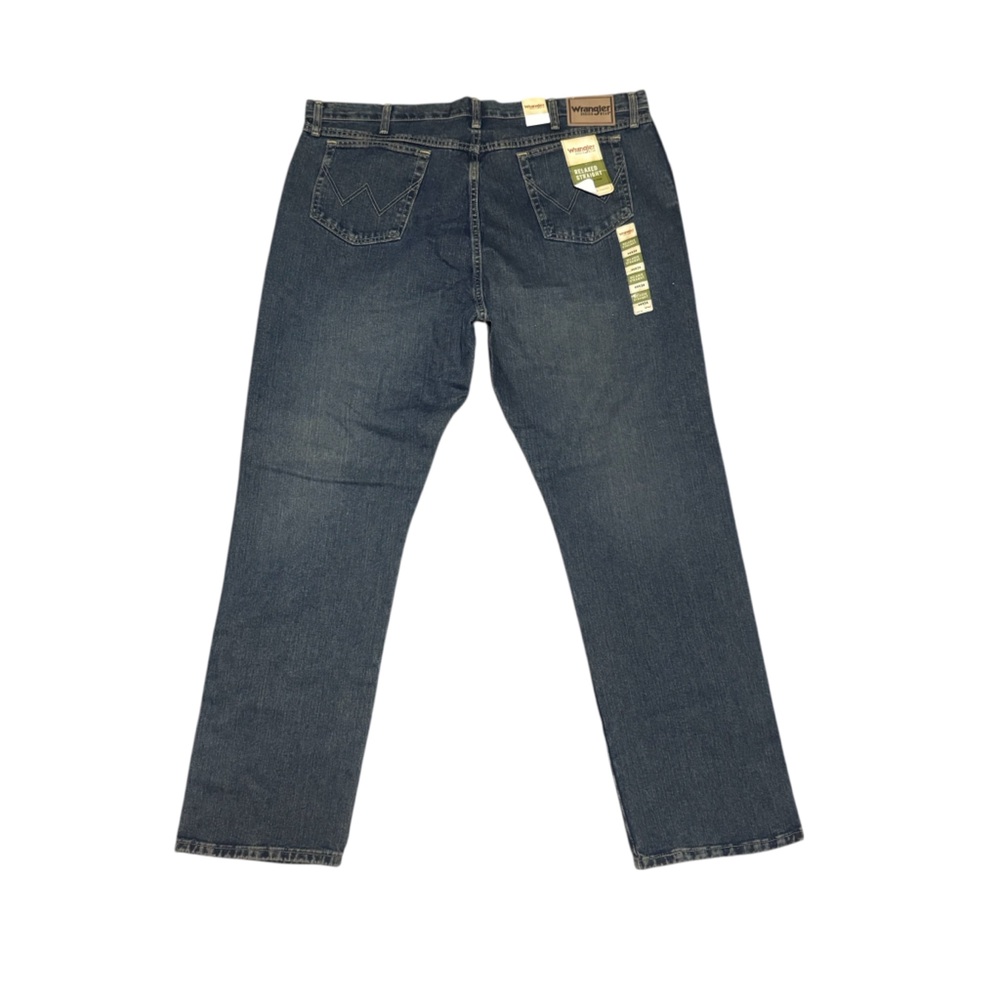 Wrangler Men's Relaxed Straight Leg Jean Casual Workwear Denim Size 44x34 NWT